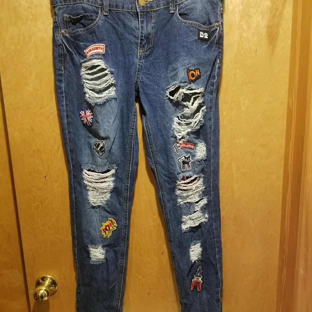 Twenty One Black Premium Ripped Jeans w/patches si